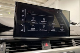 musta Audi A4 2024 kuva 21.