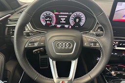 punainen Audi A4 2024 kuva 12.