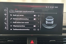 punainen Audi A4 2024 kuva 18.