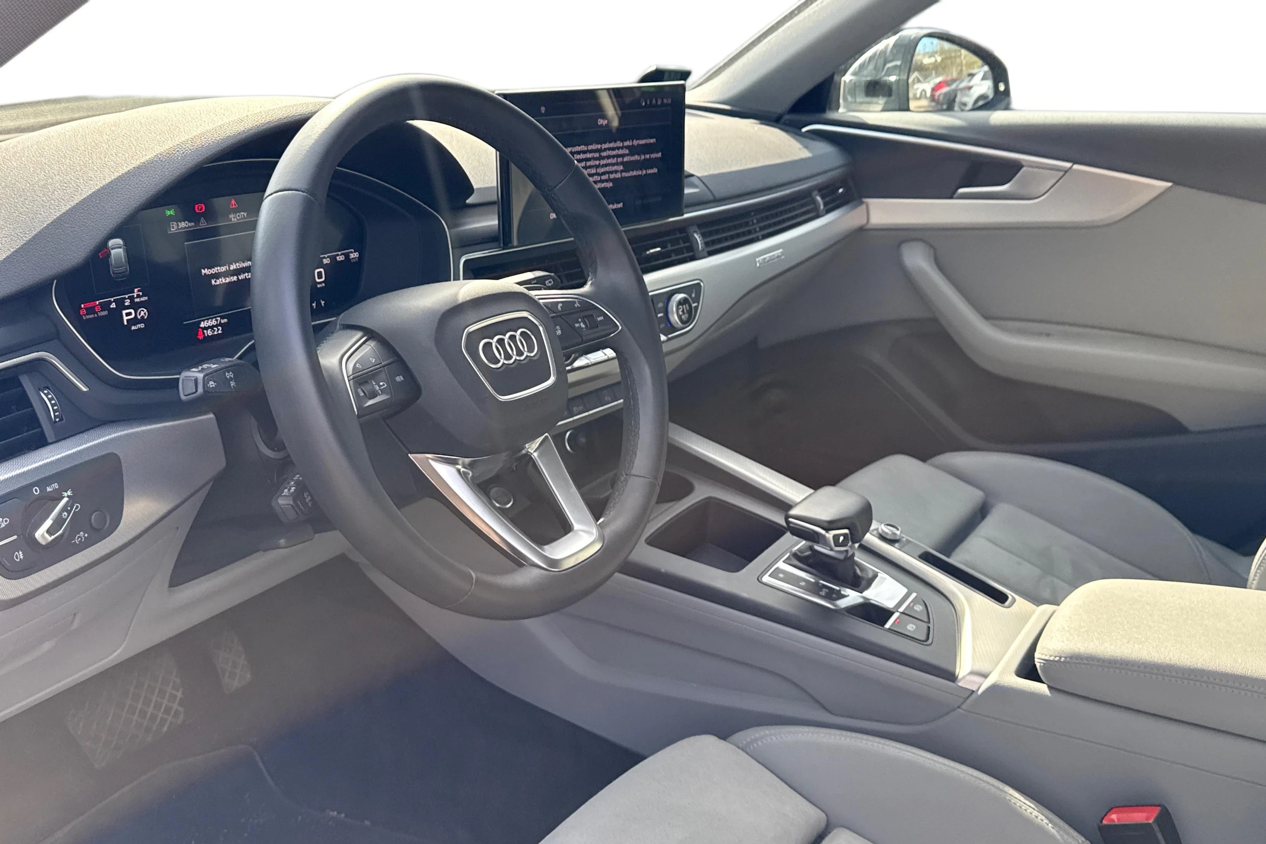 harmaa Audi A4 2024 kuva 3.