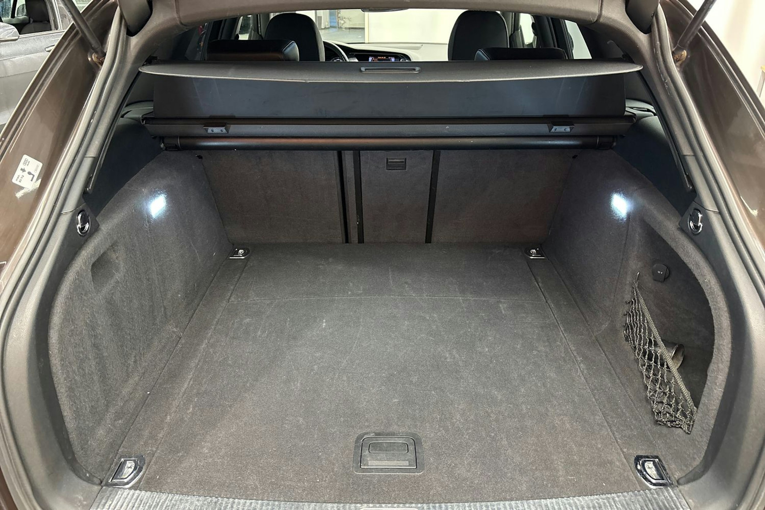 ruskea (beige) Audi A4 allroad quattro 2010 kuva 23.