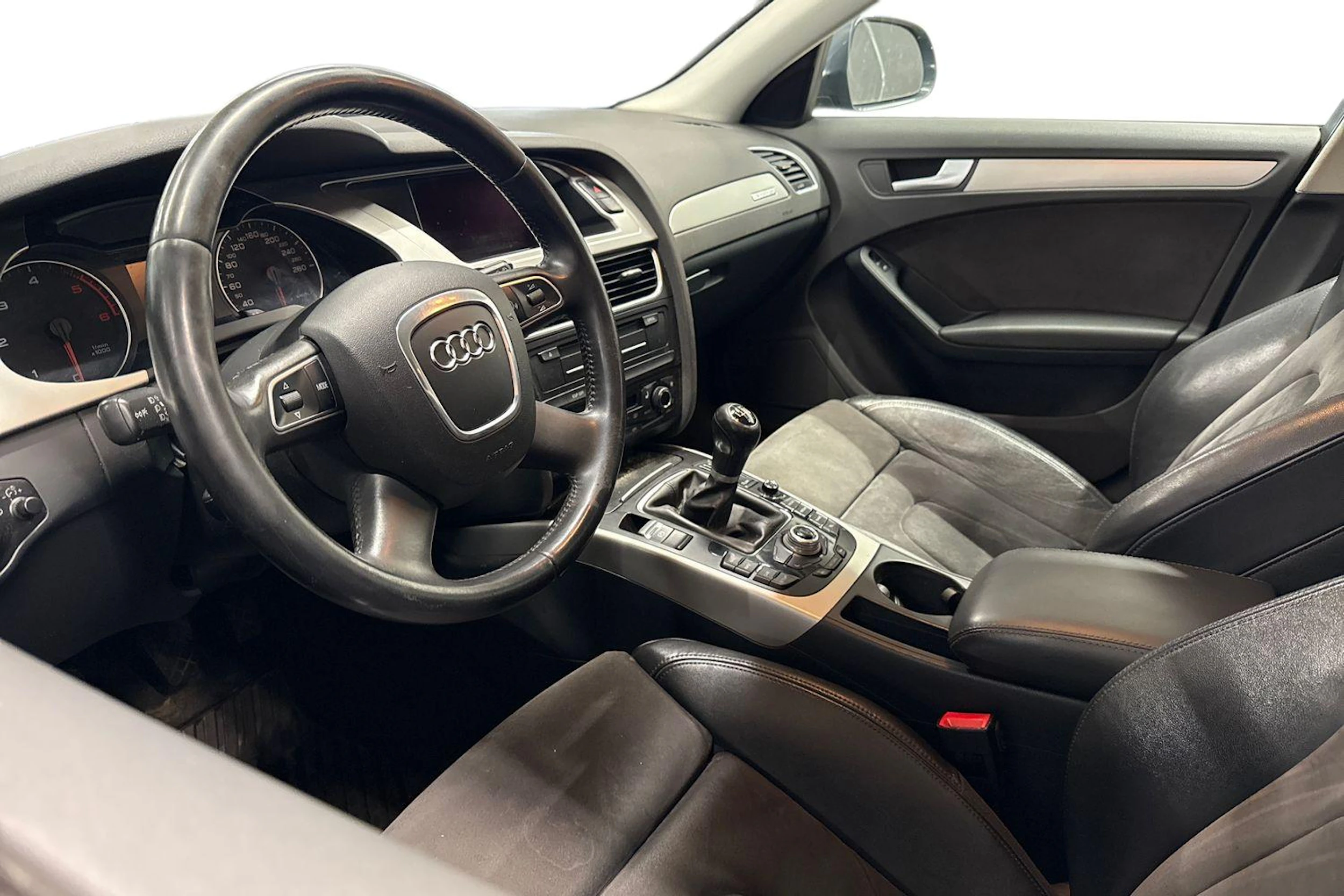 harmaa Audi A4 allroad quattro 2010 kuva 6.