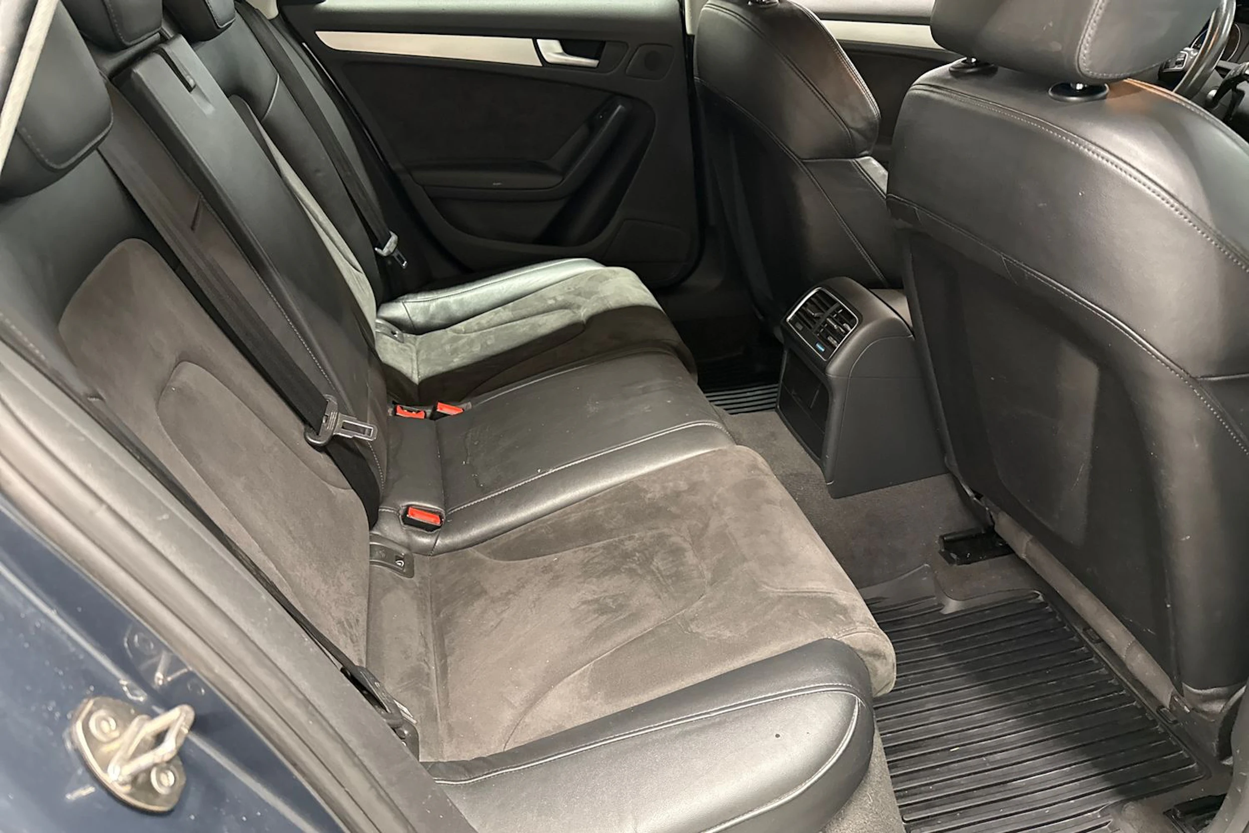 harmaa Audi A4 allroad quattro 2010 kuva 13.