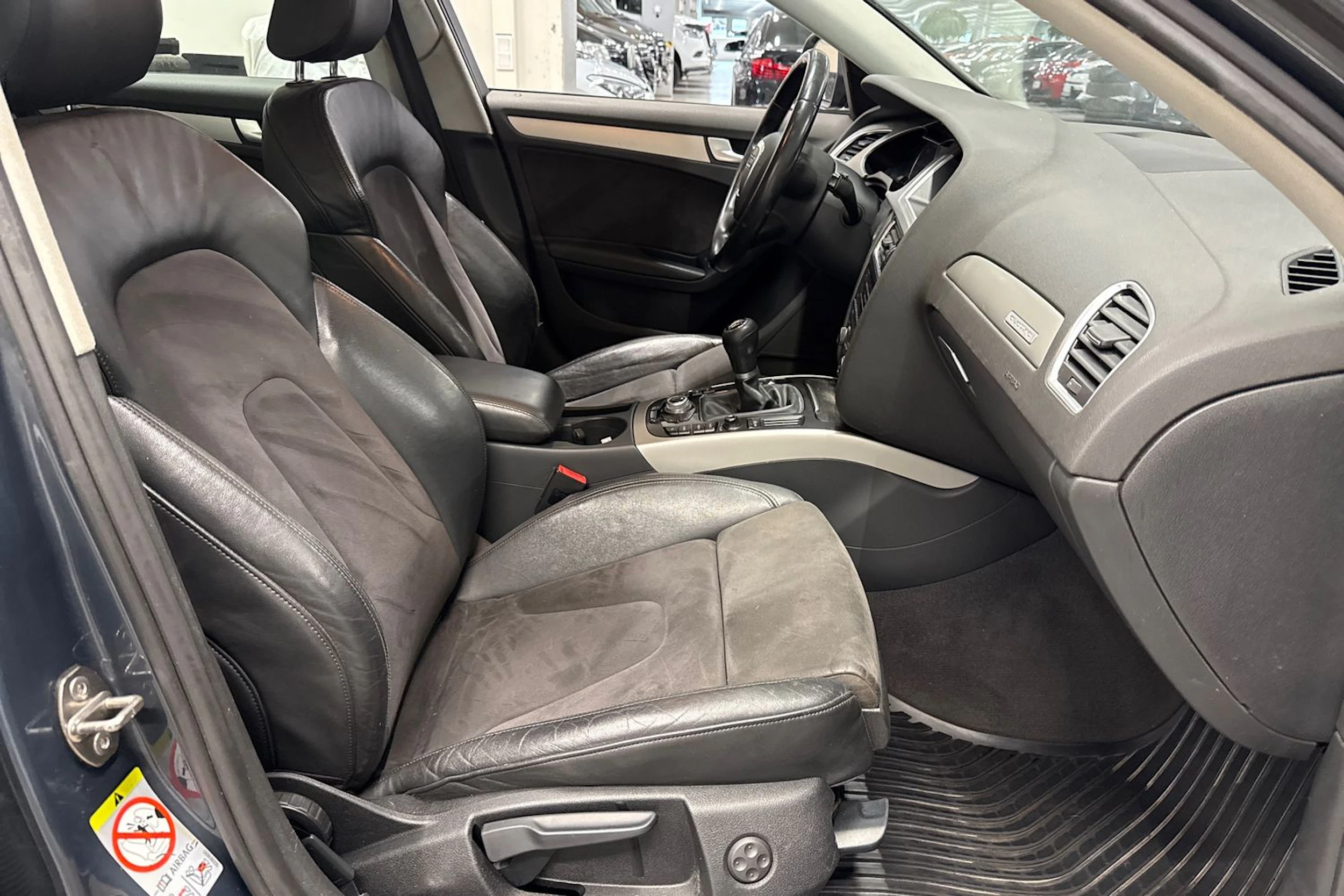 harmaa Audi A4 allroad quattro 2010 kuva 14.