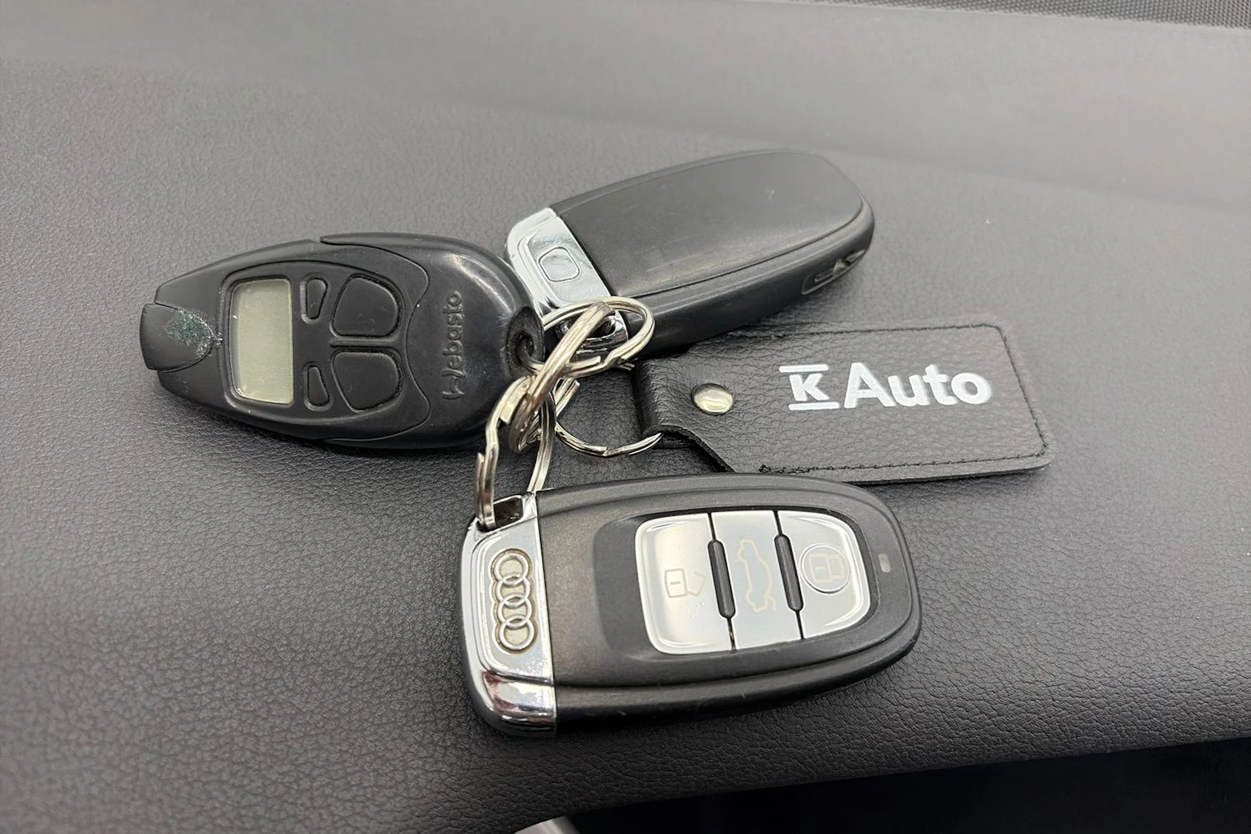 valkoinen Audi A4 allroad quattro 2011 kuva 23.