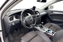 valkoinen Audi A4 allroad quattro 2011 kuva 3.