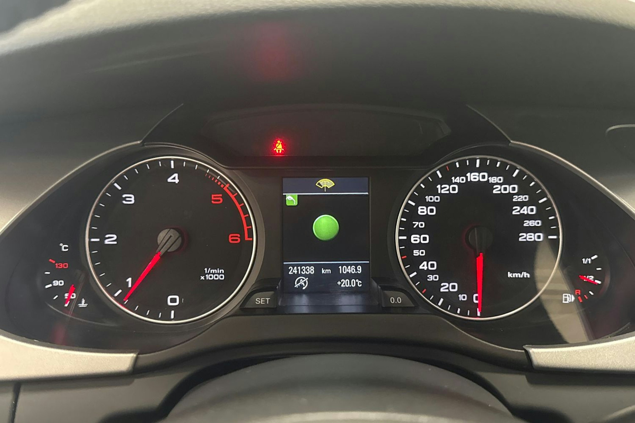 valkoinen Audi A4 allroad quattro 2011 kuva 18.