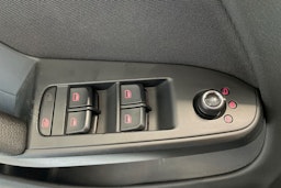 valkoinen Audi A4 allroad quattro 2011 kuva 28.