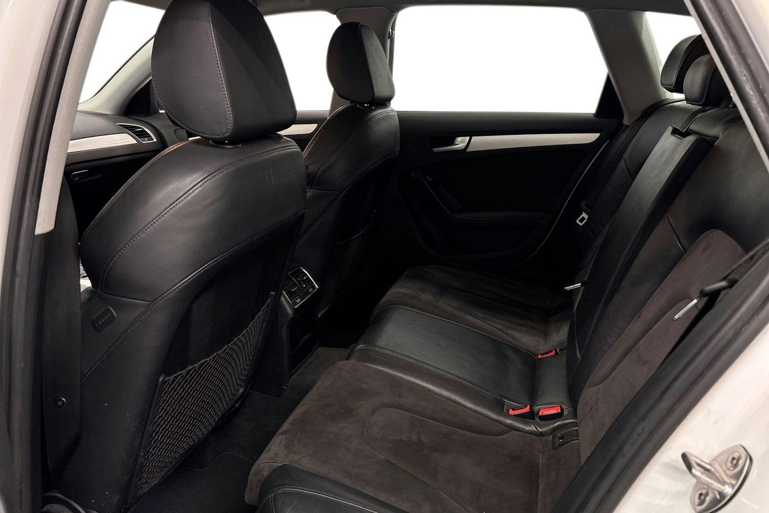 valkoinen Audi A4 allroad quattro 2013 kuva 8.