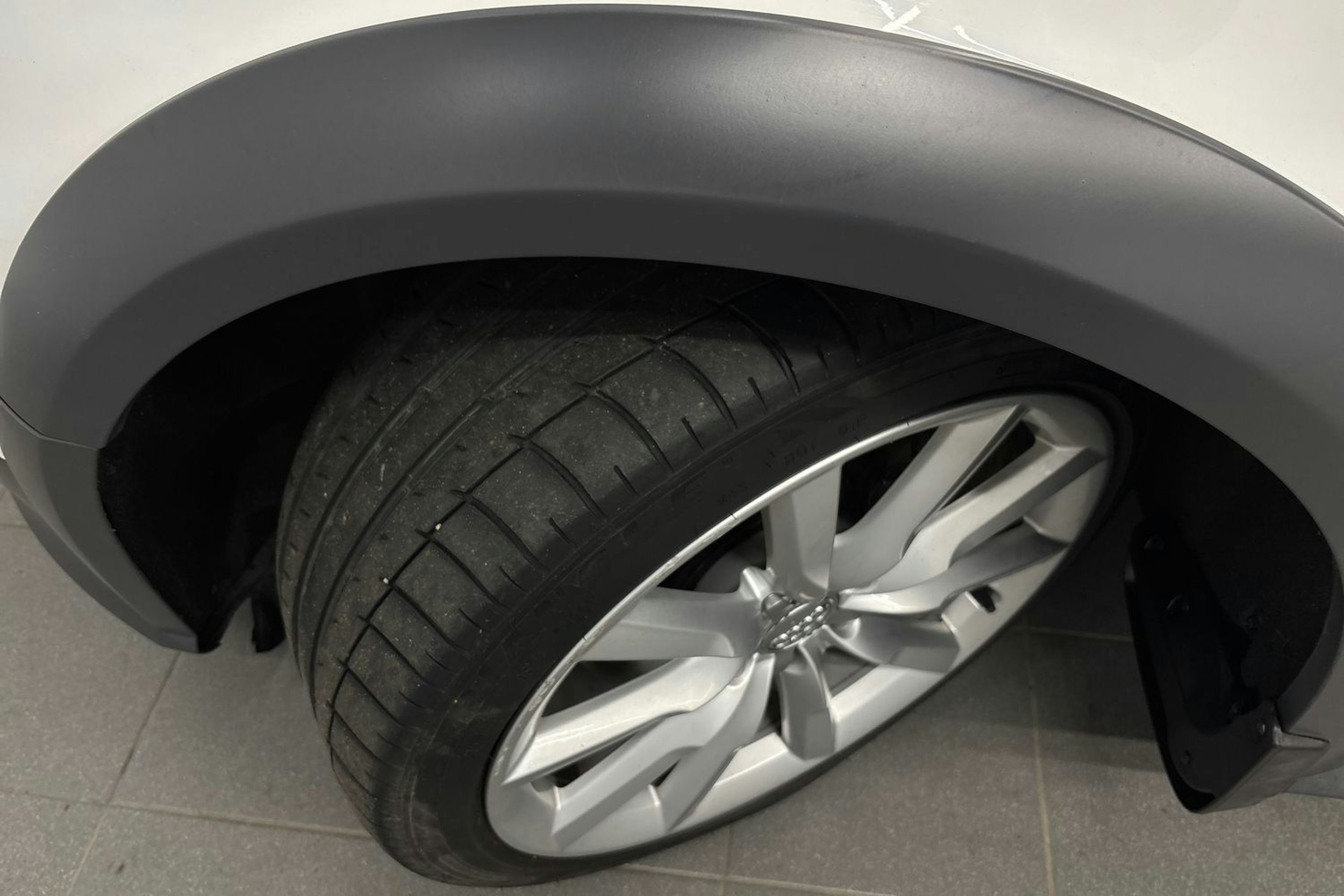 valkoinen Audi A4 allroad quattro 2013 kuva 10.