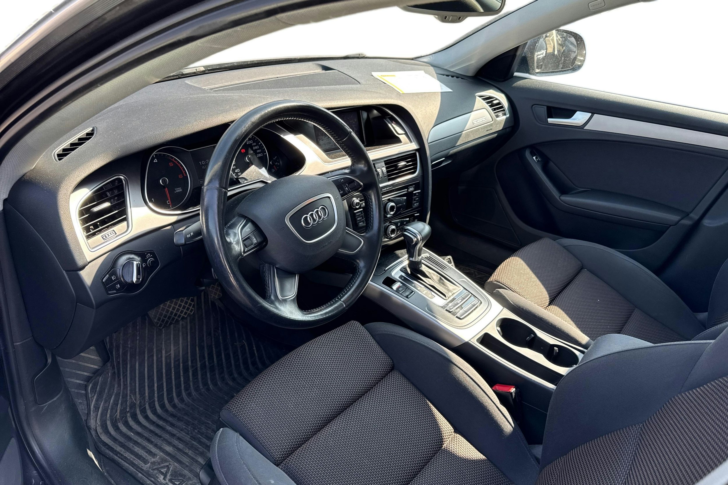 harmaa Audi A4 allroad quattro 2013 kuva 3.