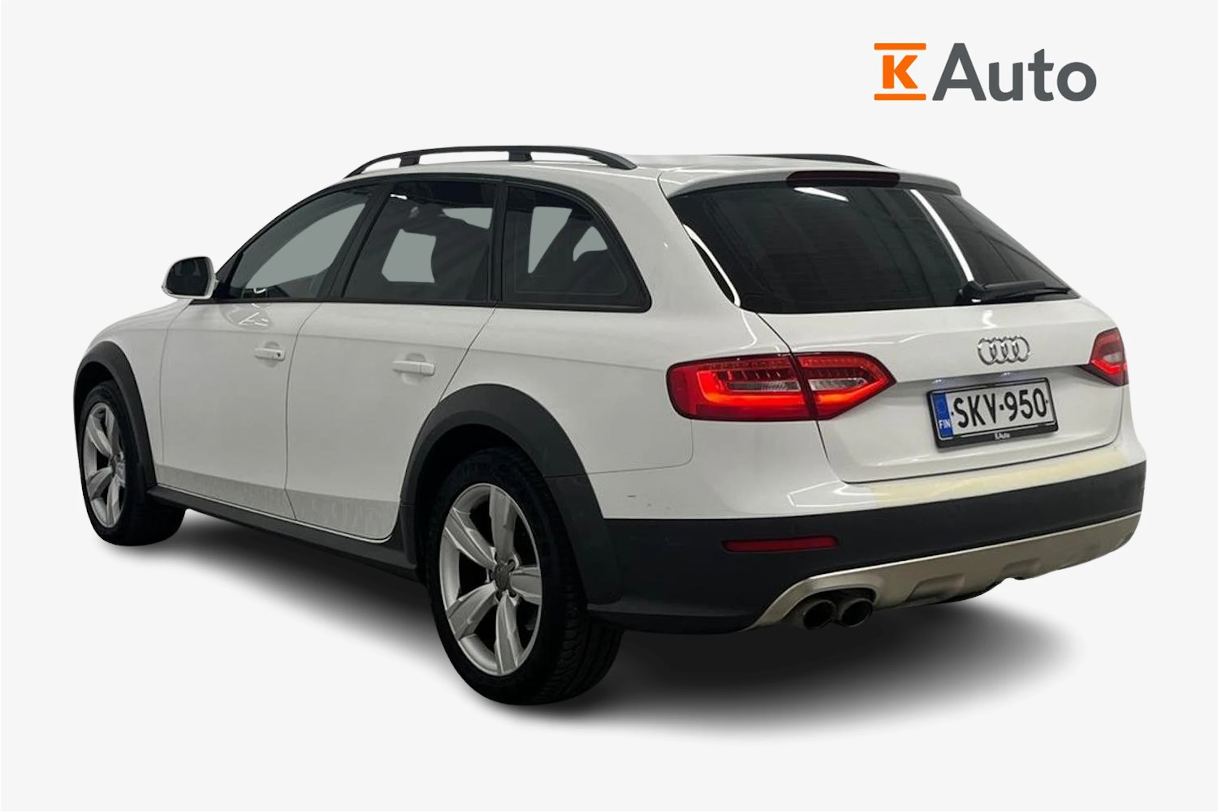 Valkoinen Audi A4 allroad quattro 2013 kuva 2.