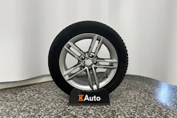 Valkoinen Audi A4 allroad quattro 2013 kuva 10.