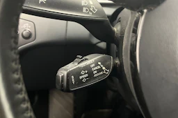 Valkoinen Audi A4 allroad quattro 2013 kuva 16.