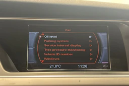 Valkoinen Audi A4 allroad quattro 2013 kuva 20.