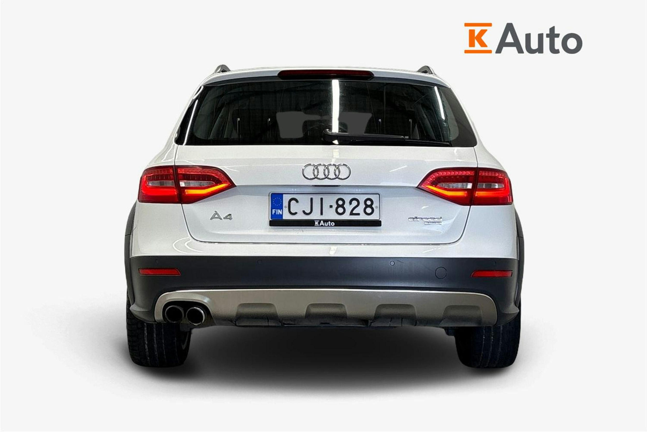 valkoinen Audi A4 allroad quattro 2014 kuva 3.
