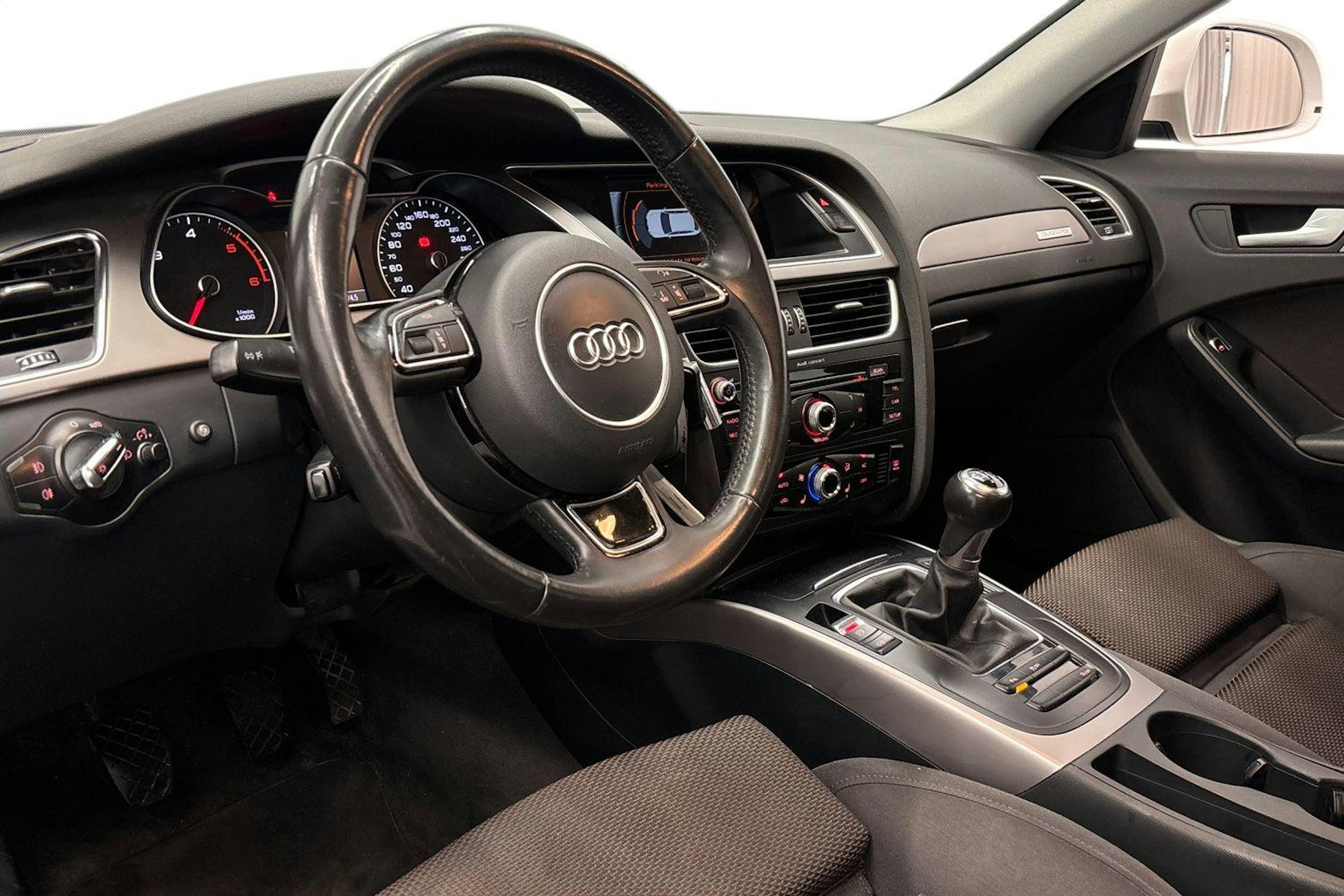 valkoinen Audi A4 allroad quattro 2014 kuva 7.