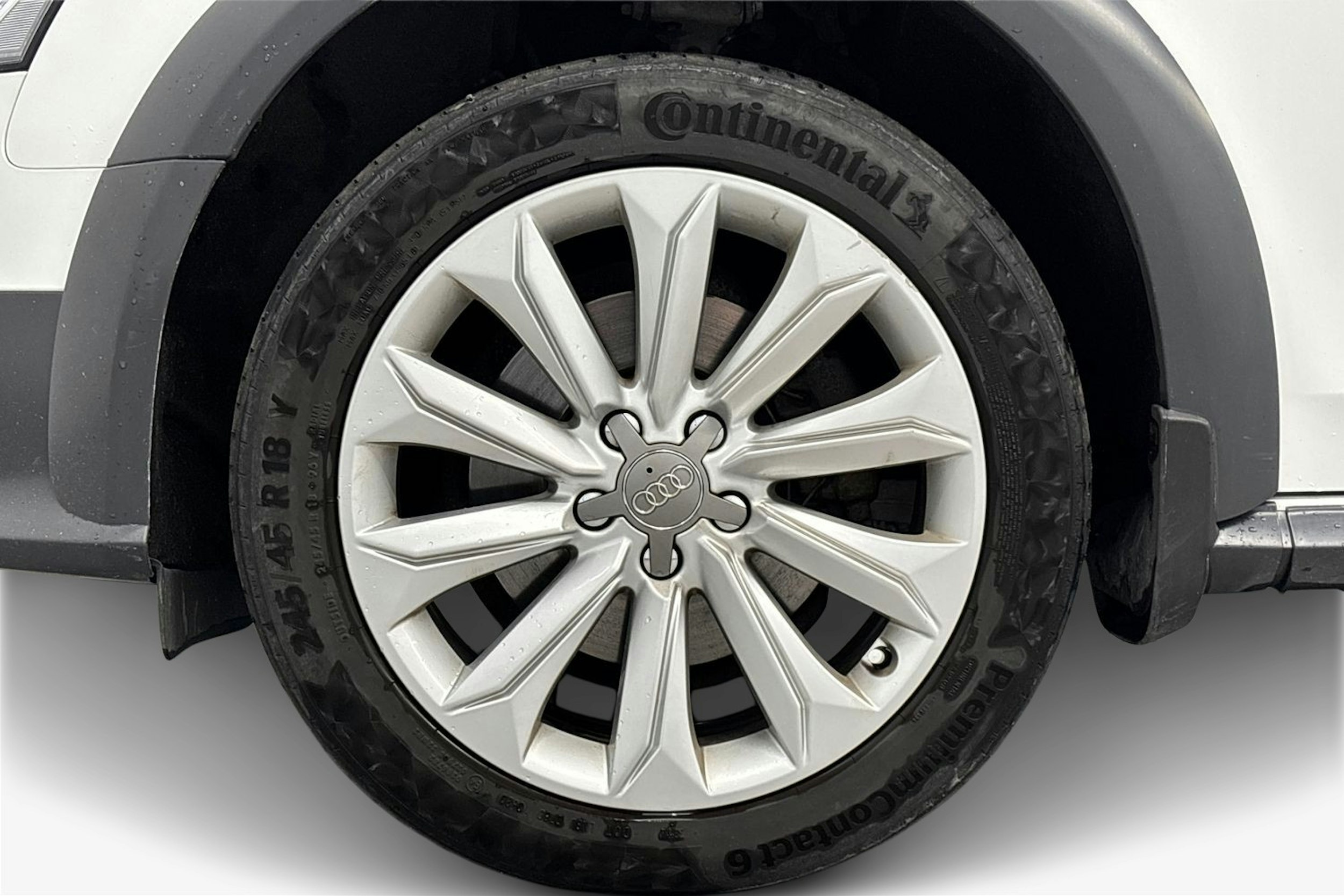 valkoinen Audi A4 allroad quattro 2014 kuva 11.