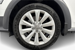 valkoinen Audi A4 allroad quattro 2014 kuva 11.