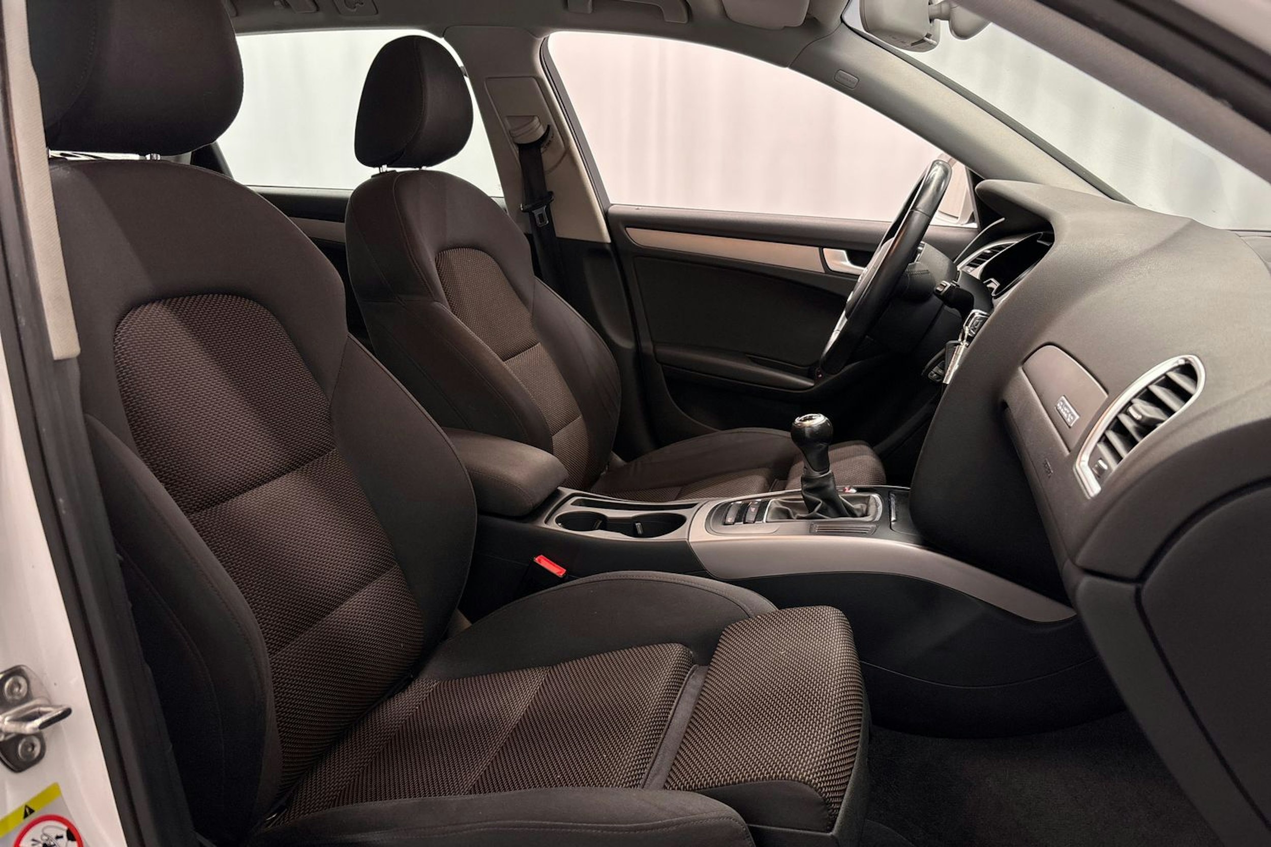 valkoinen Audi A4 allroad quattro 2014 kuva 15.