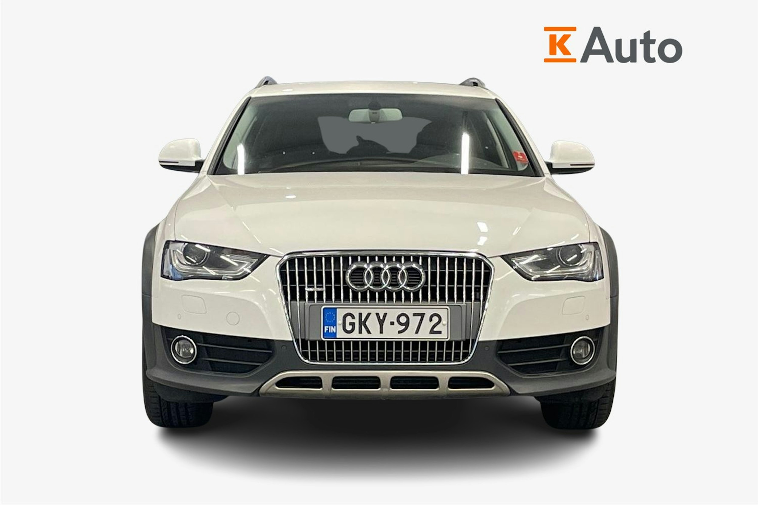 Valkoinen Audi A4 allroad quattro 2014 kuva 4.