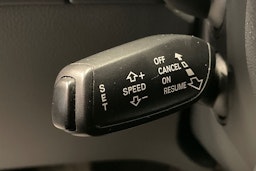 Valkoinen Audi A4 allroad quattro 2014 kuva 12.