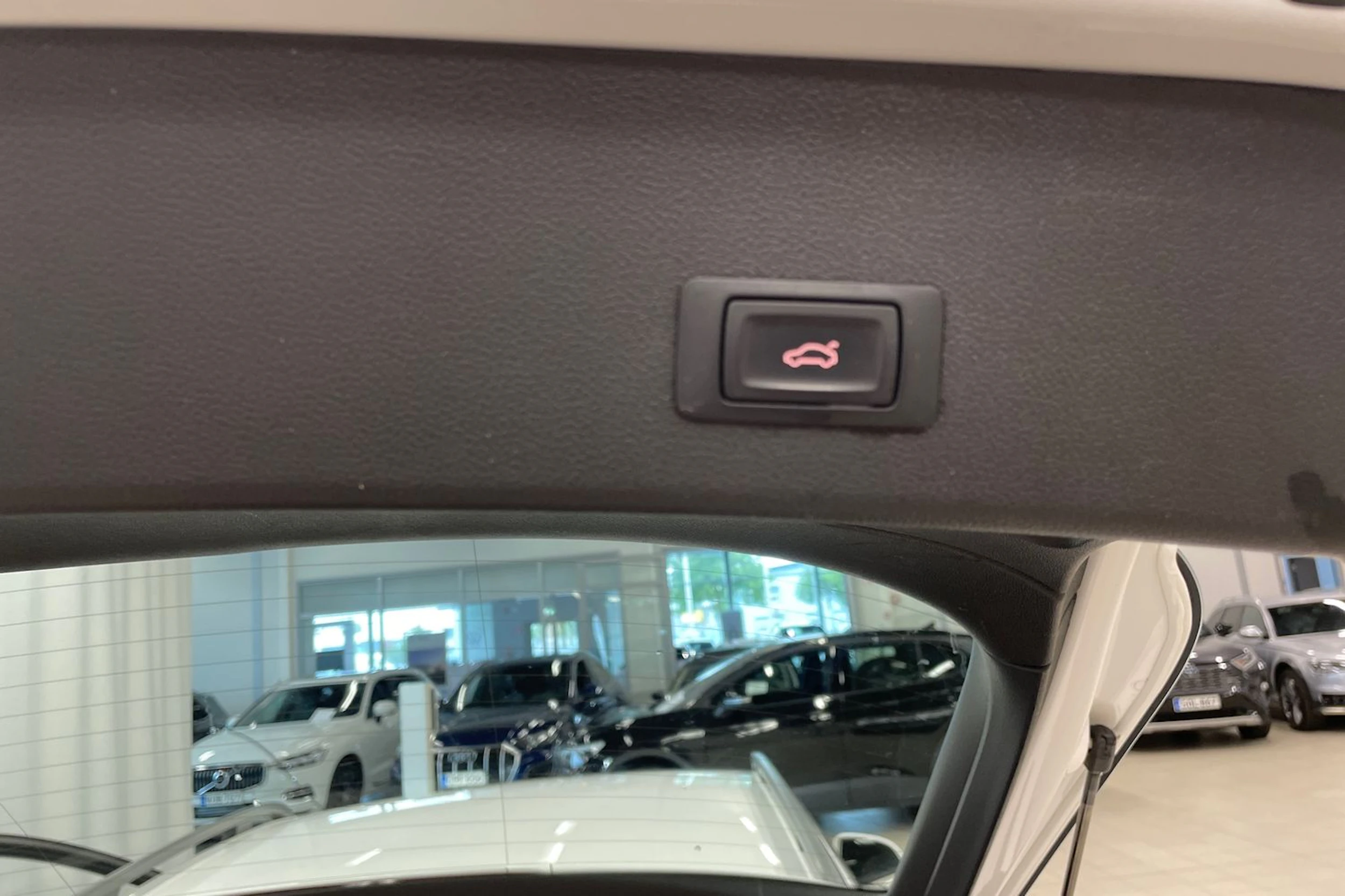 valkoinen Audi A4 allroad quattro 2014 kuva 18.