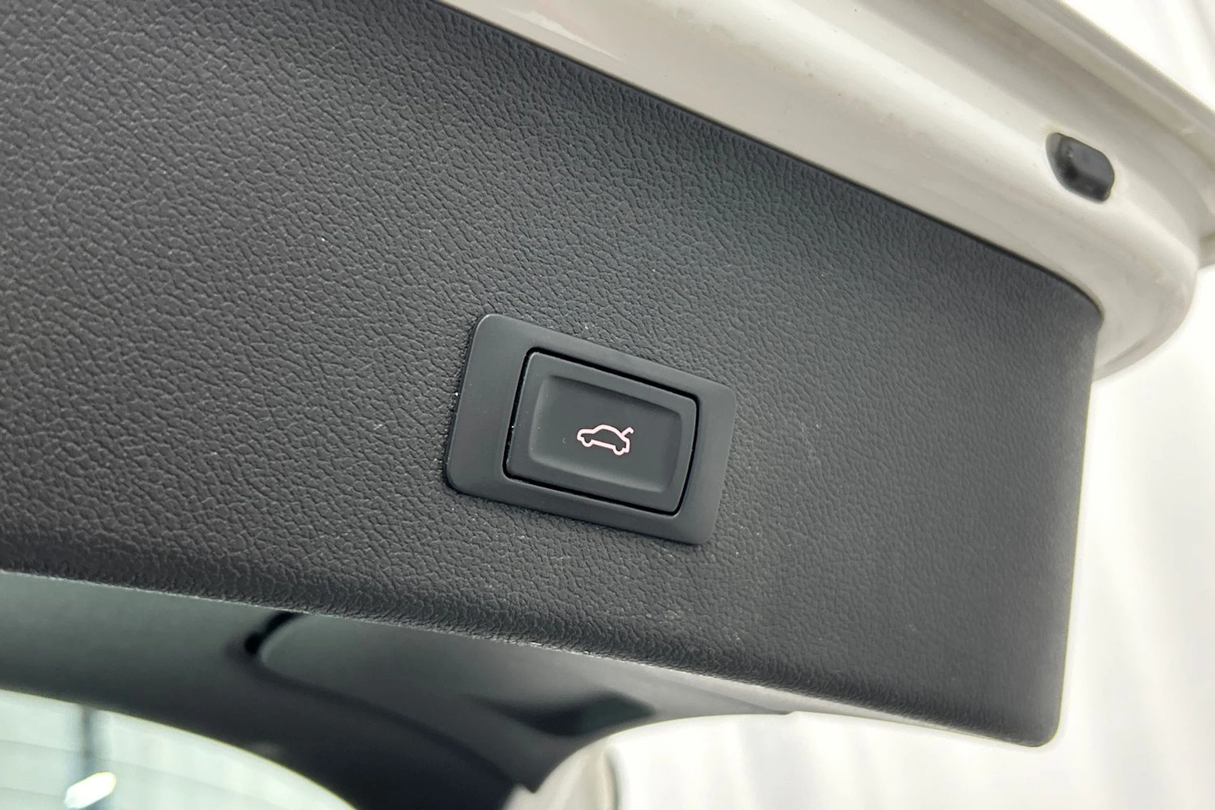valkoinen Audi A4 allroad quattro 2014 kuva 13.