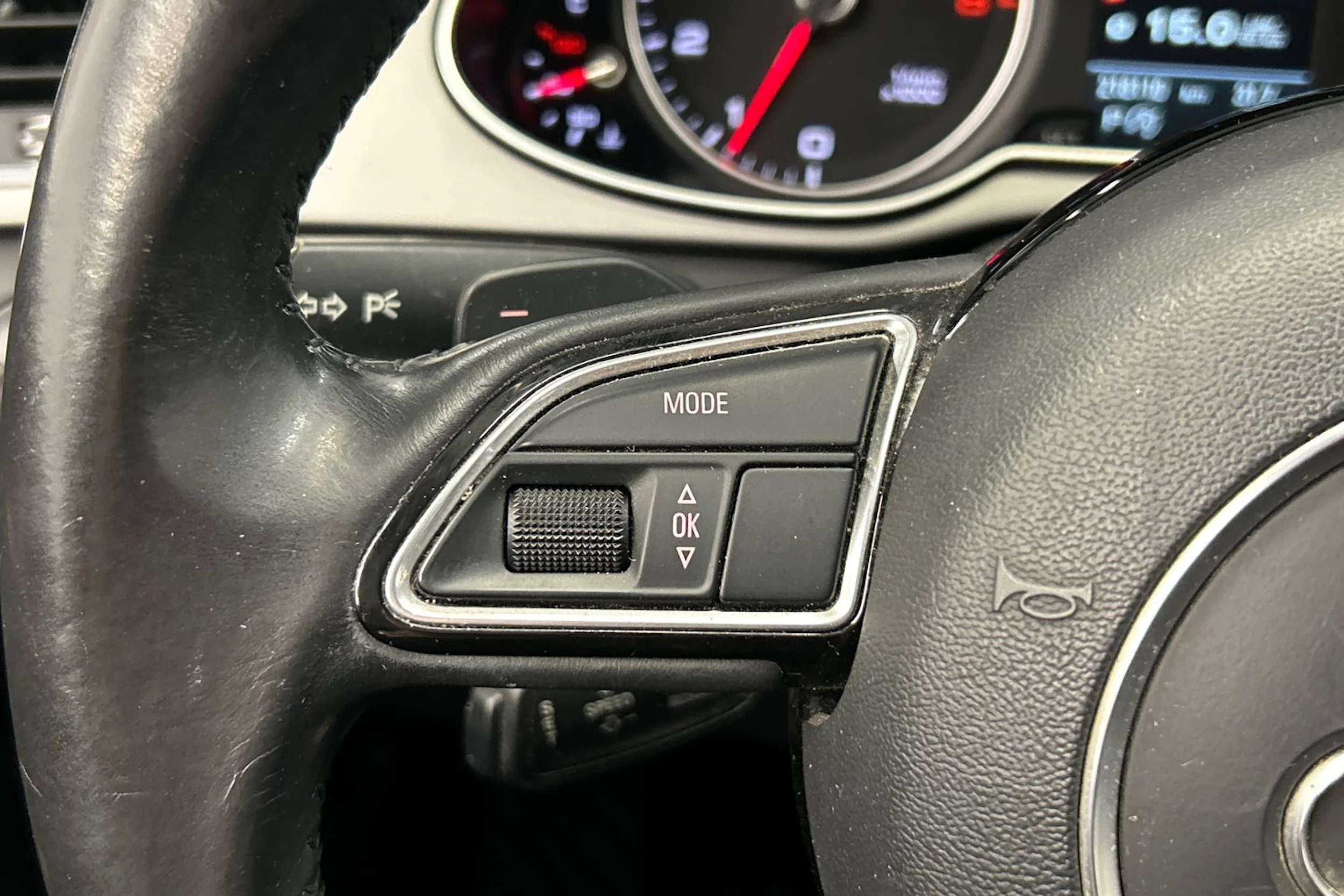 valkoinen Audi A4 allroad quattro 2014 kuva 16.