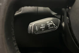 Valkoinen Audi A4 allroad quattro 2014 kuva 13.