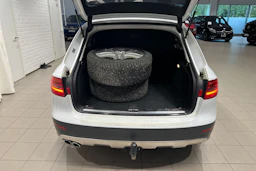 Valkoinen Audi A4 allroad quattro 2014 kuva 21.