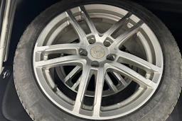 Valkoinen Audi A4 allroad quattro 2014 kuva 23.