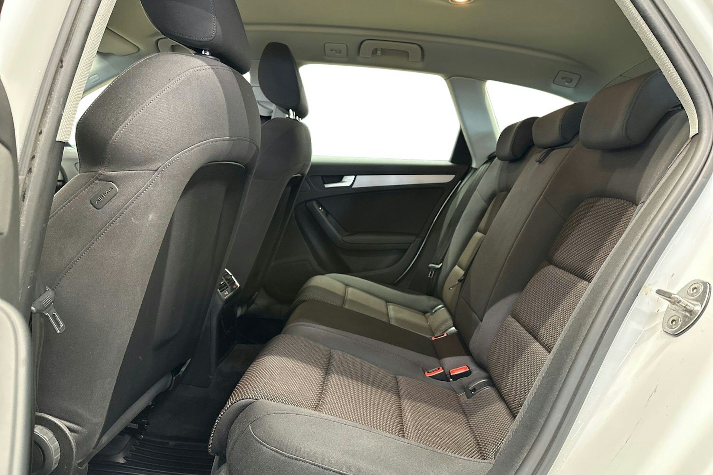 valkoinen Audi A4 allroad quattro 2014 kuva 10.