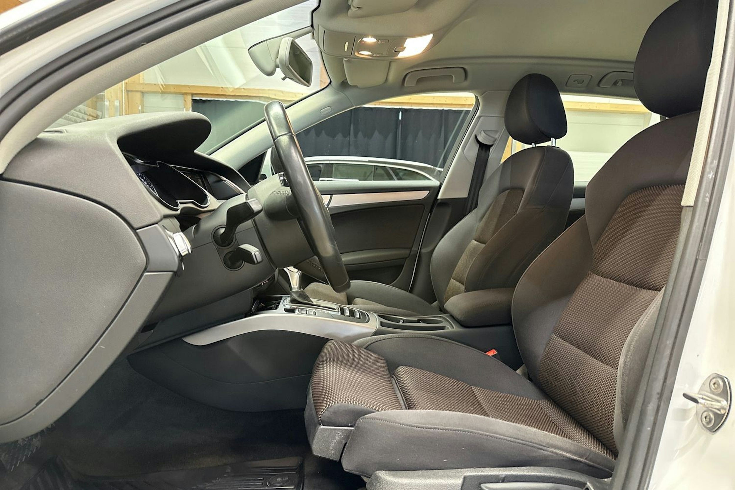 valkoinen Audi A4 allroad quattro 2014 kuva 15.