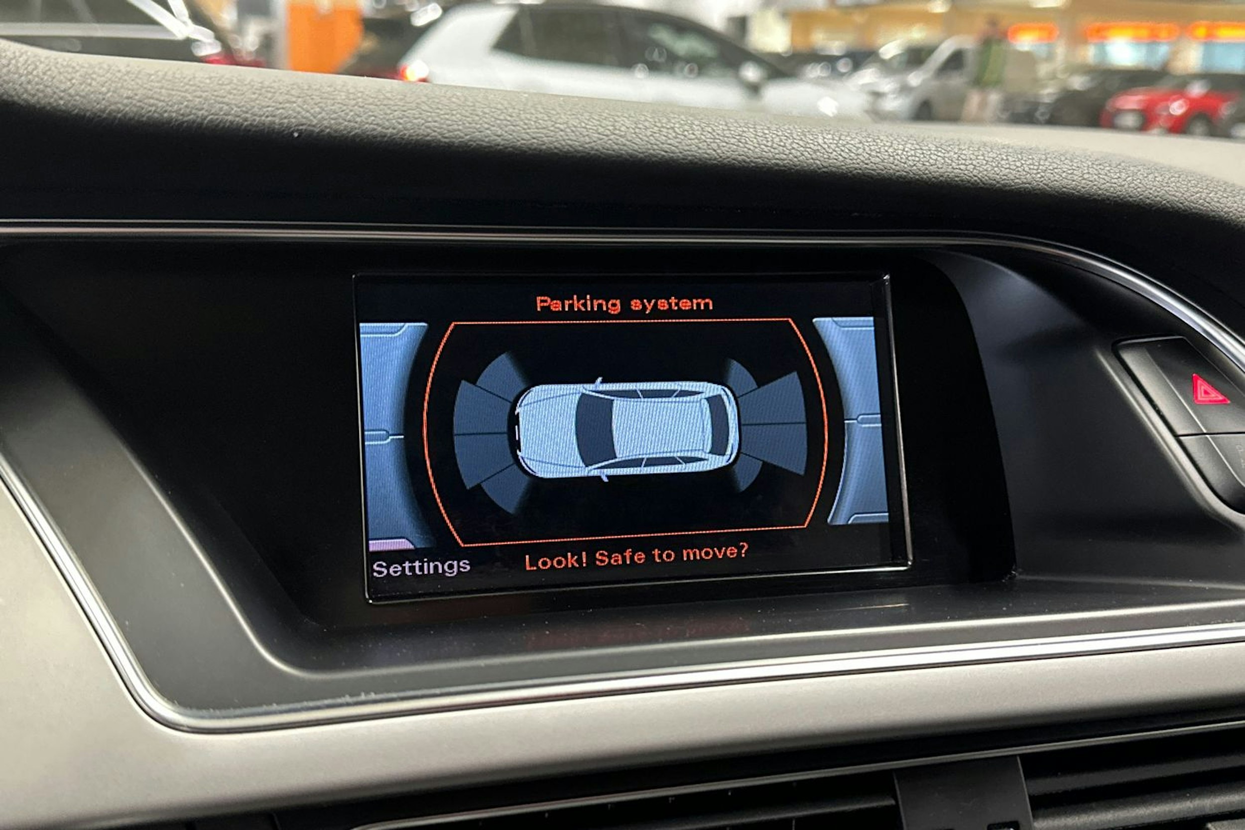 valkoinen Audi A4 allroad quattro 2014 kuva 18.
