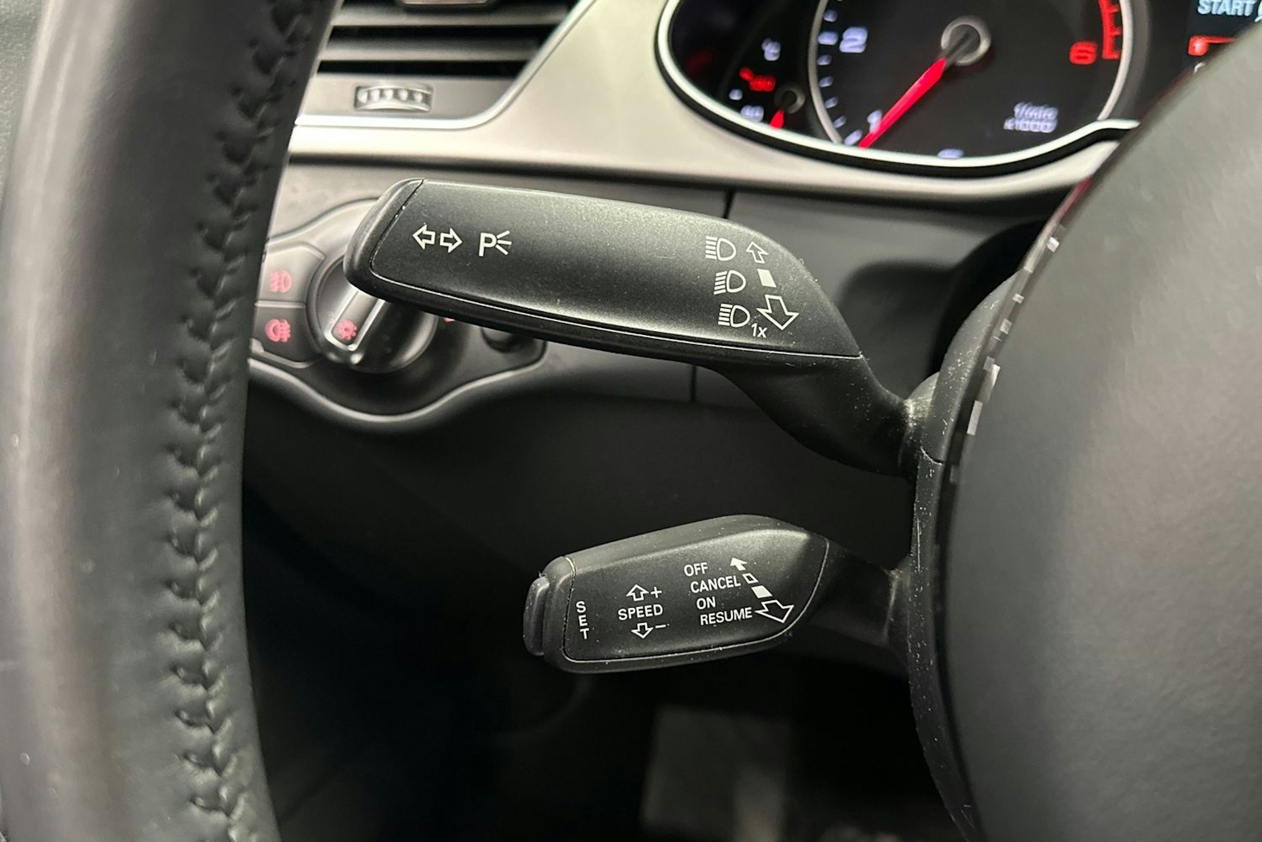 valkoinen Audi A4 allroad quattro 2014 kuva 23.