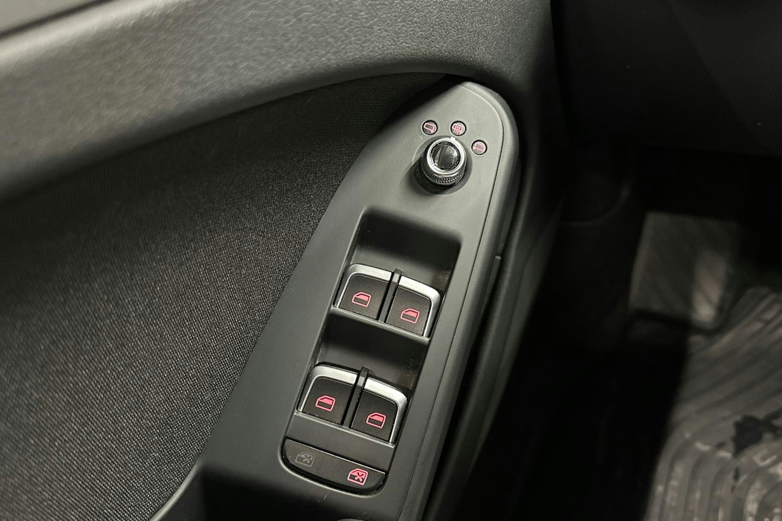 valkoinen Audi A4 allroad quattro 2014 kuva 28.