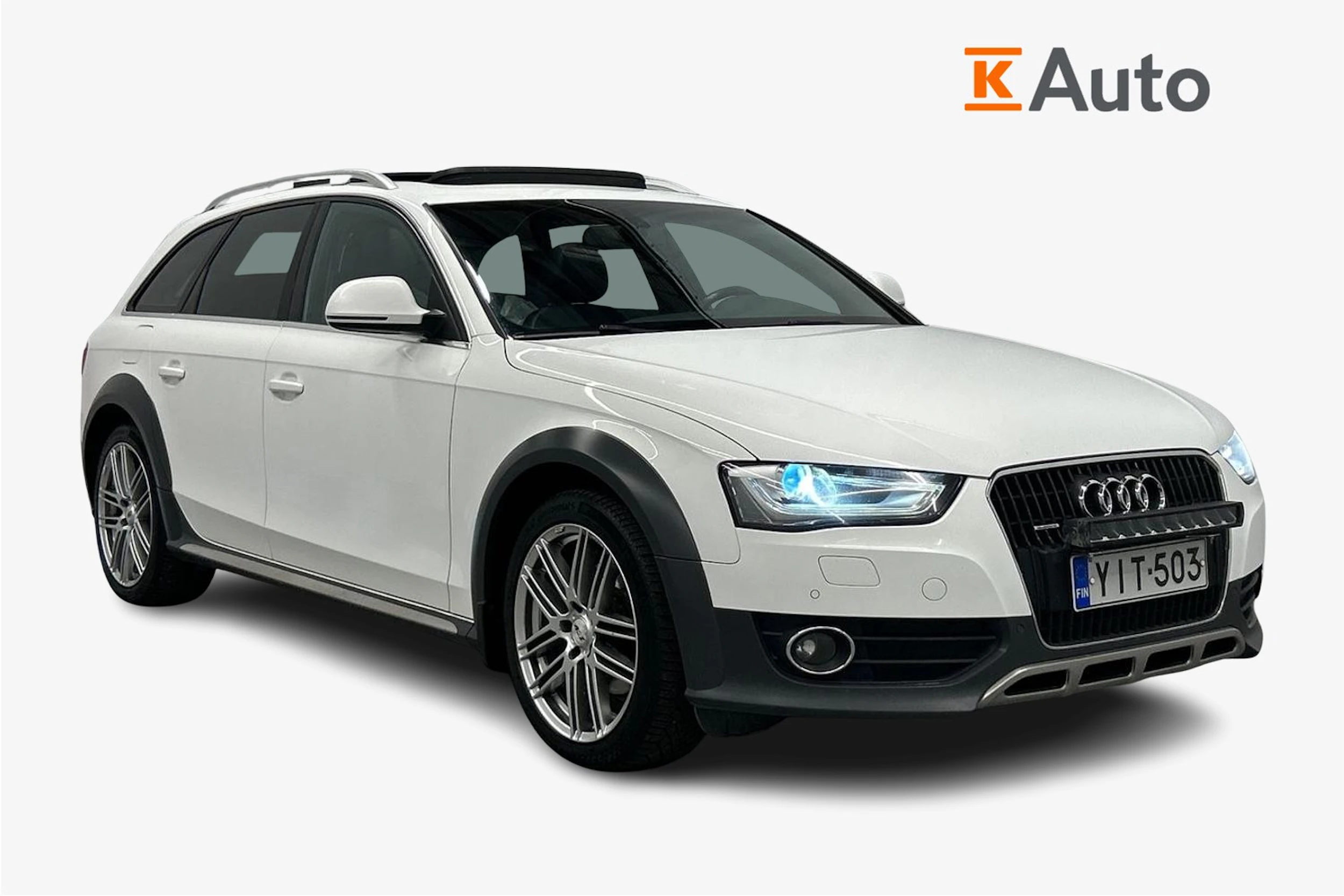 valkoinen Audi A4 allroad quattro 2015 kuva 1.