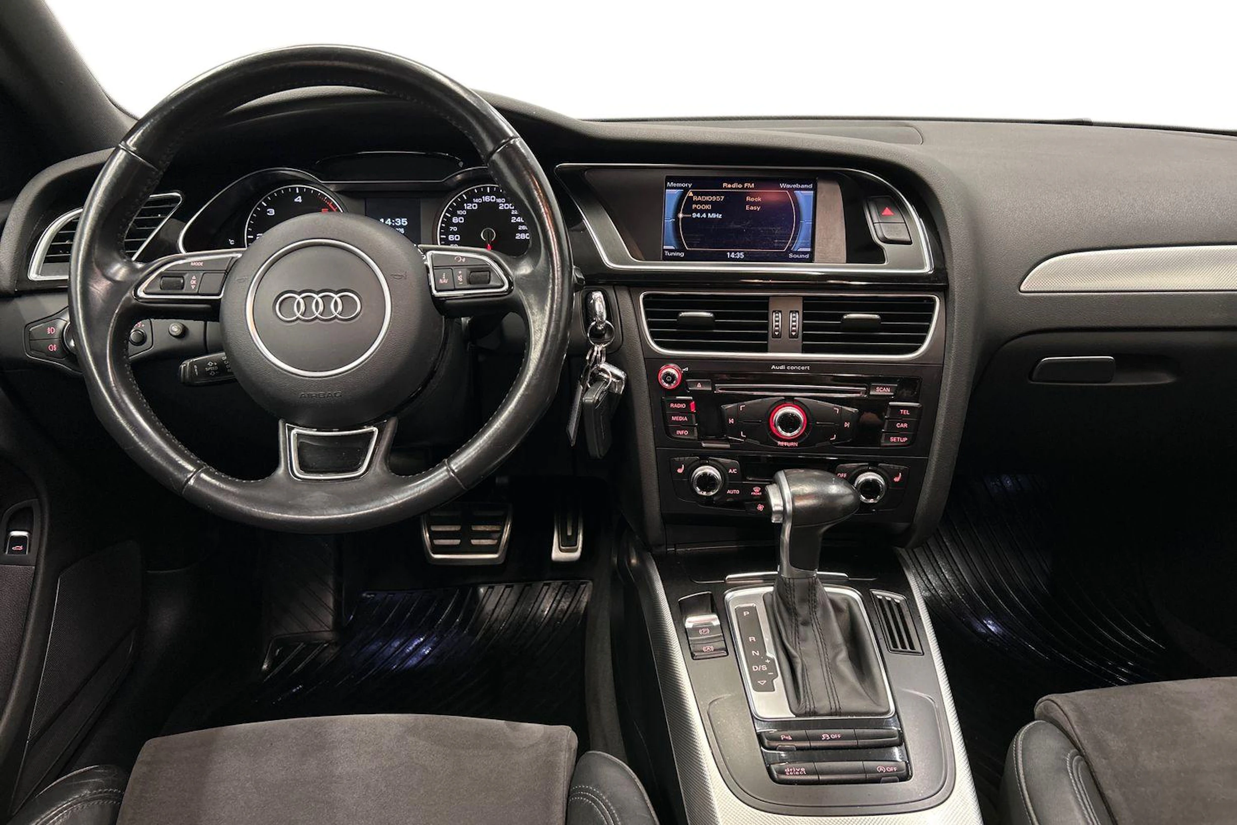 valkoinen Audi A4 allroad quattro 2015 kuva 9.
