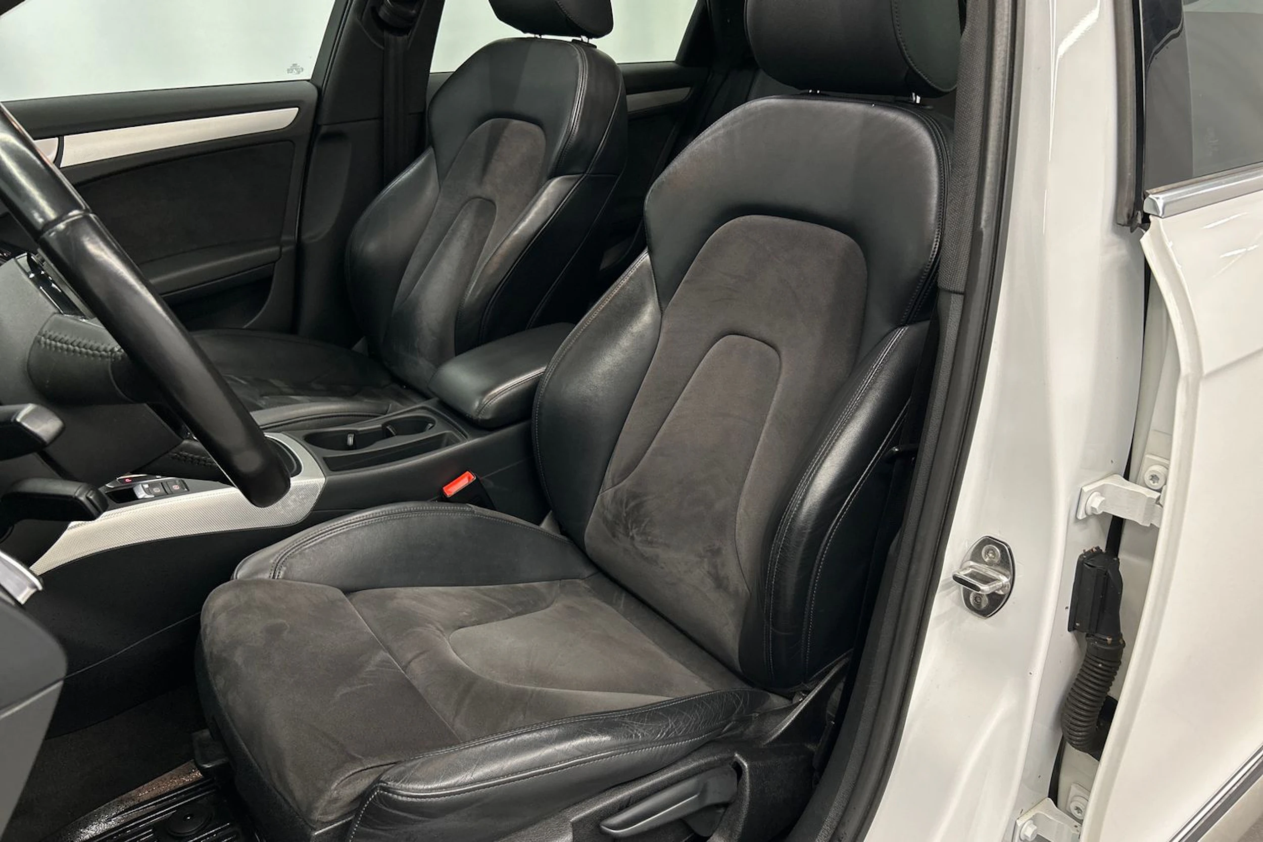 valkoinen Audi A4 allroad quattro 2015 kuva 22.