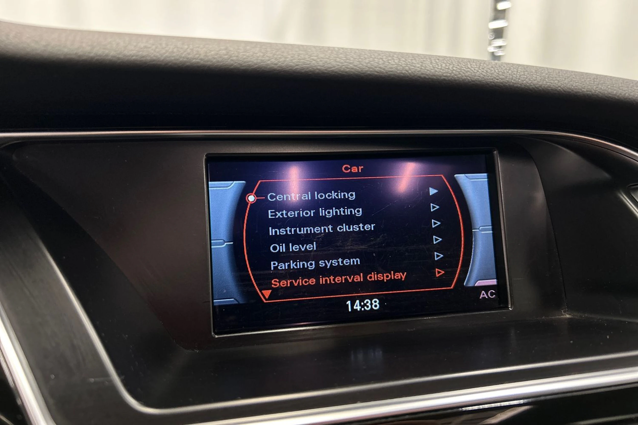 valkoinen Audi A4 allroad quattro 2015 kuva 28.