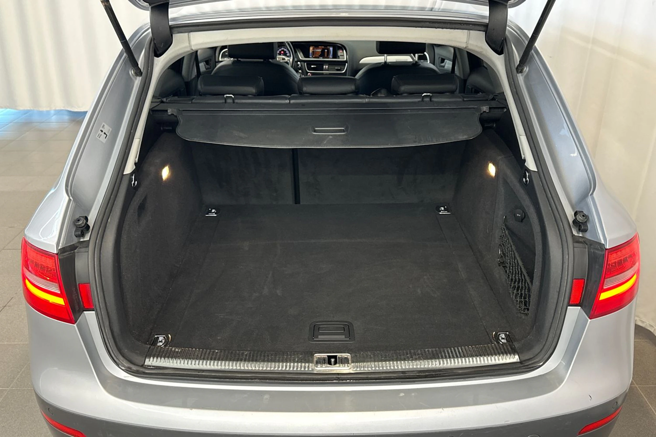 hopea Audi A4 allroad quattro 2015 kuva 13.