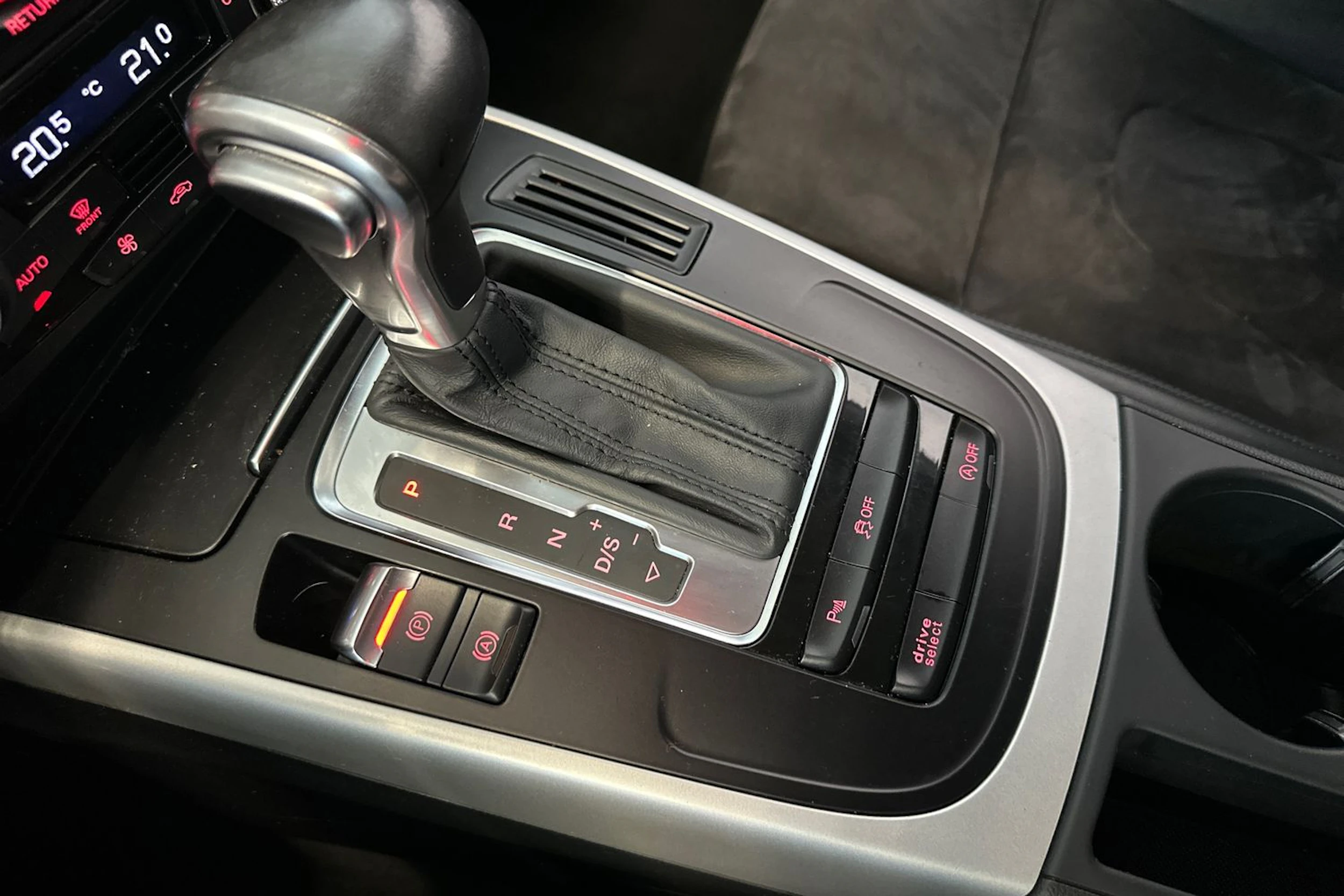 hopea Audi A4 allroad quattro 2015 kuva 22.