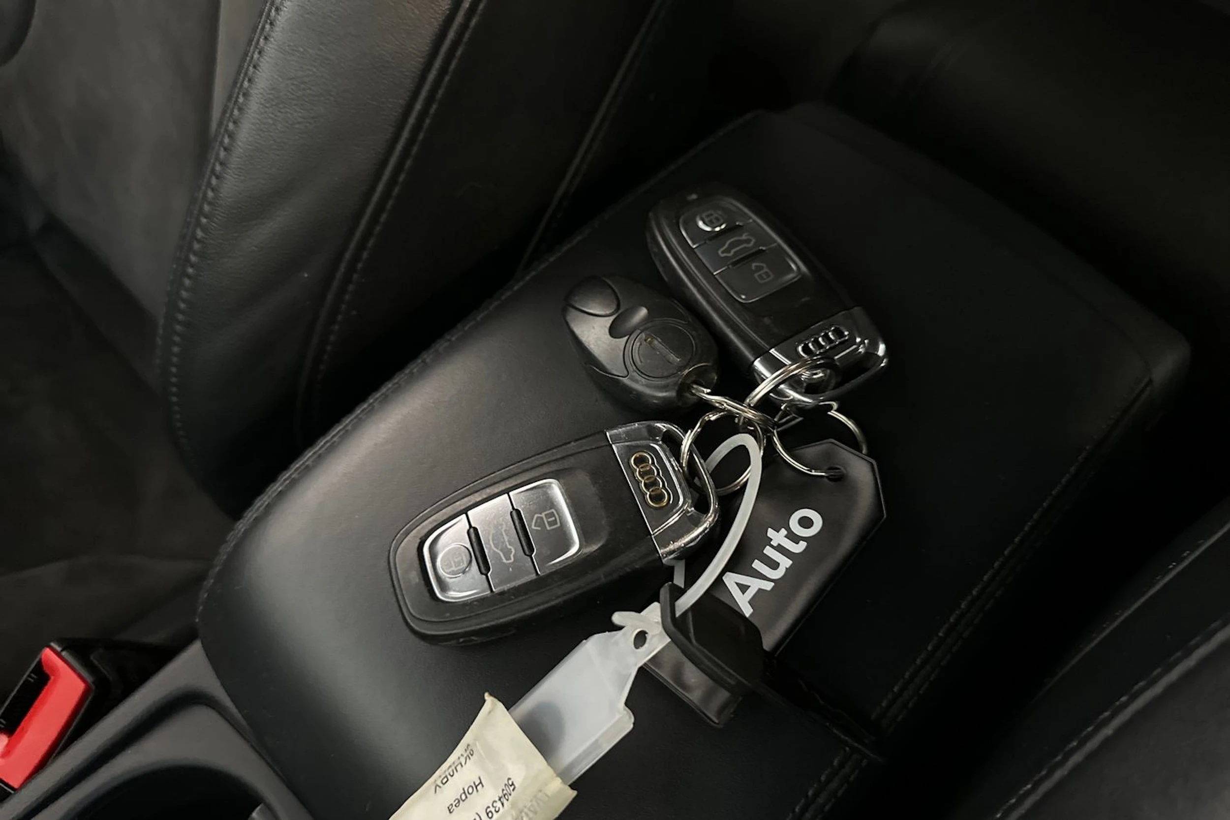hopea Audi A4 allroad quattro 2015 kuva 32.