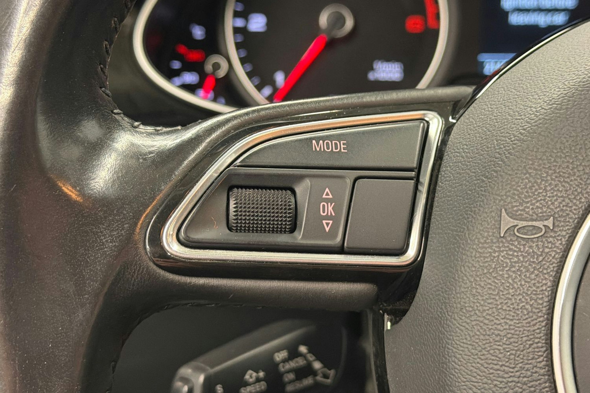 harmaa Audi A4 allroad quattro 2015 kuva 12.