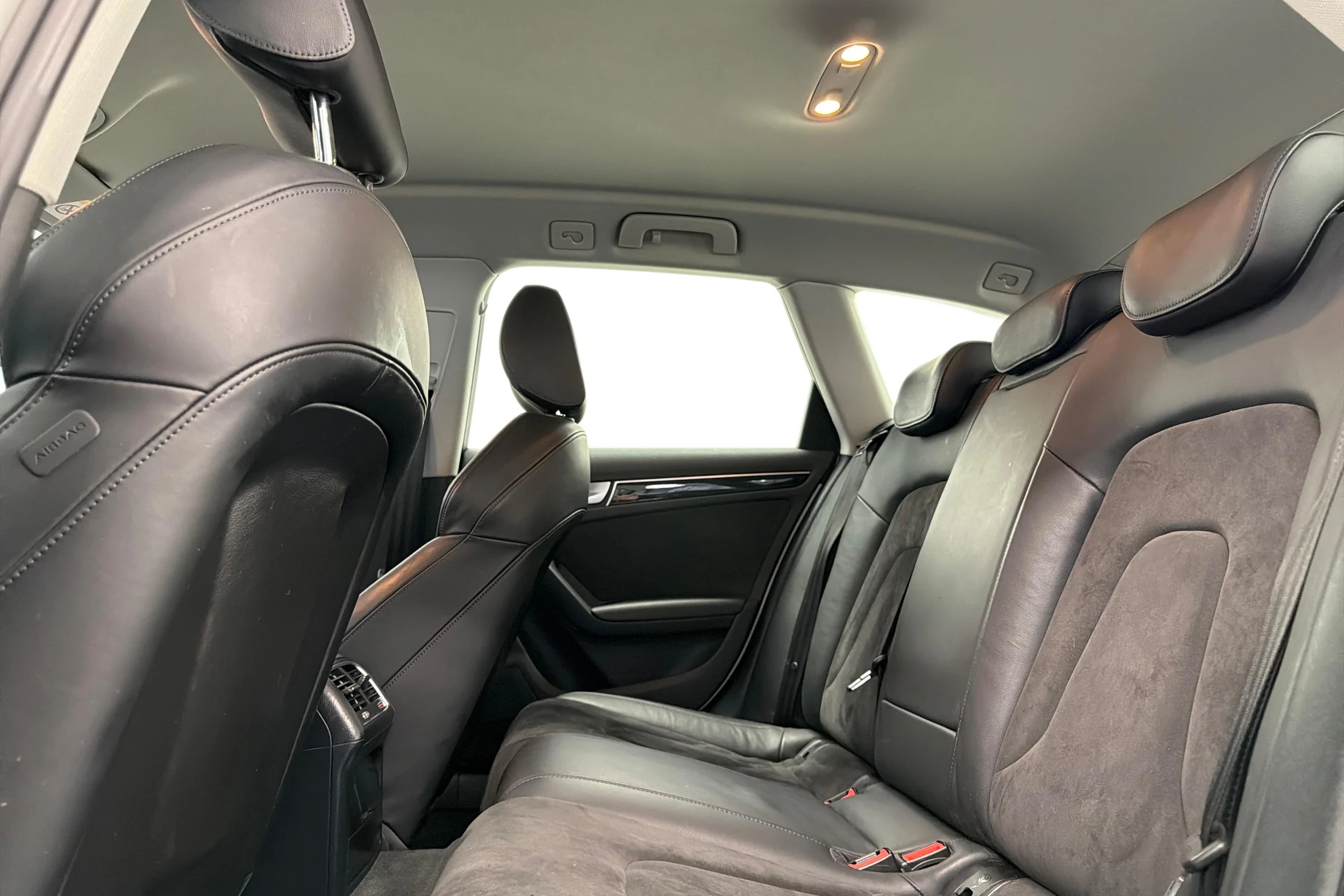 valkoinen Audi A4 allroad quattro 2014 kuva 8.