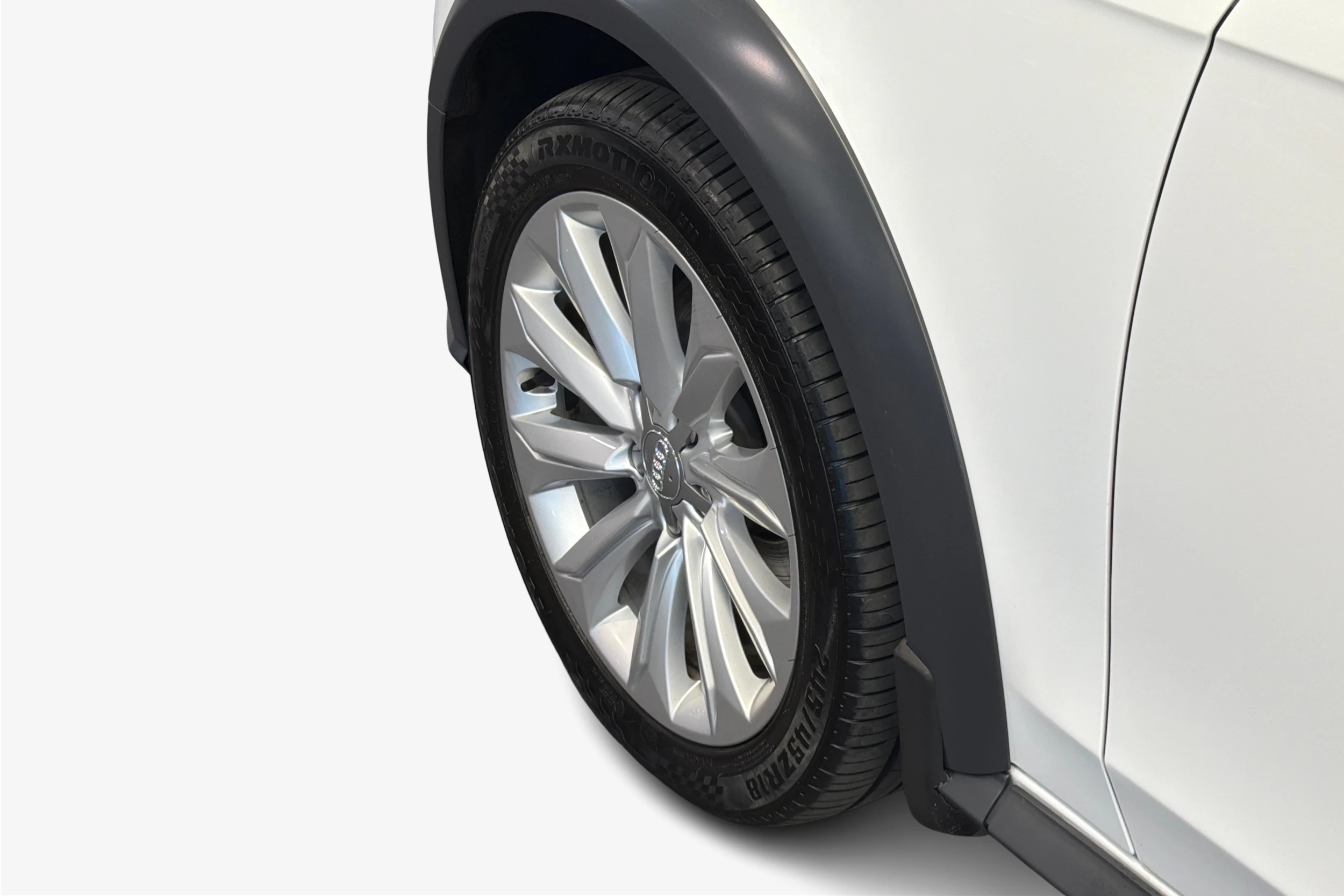 valkoinen Audi A4 allroad quattro 2014 kuva 9.