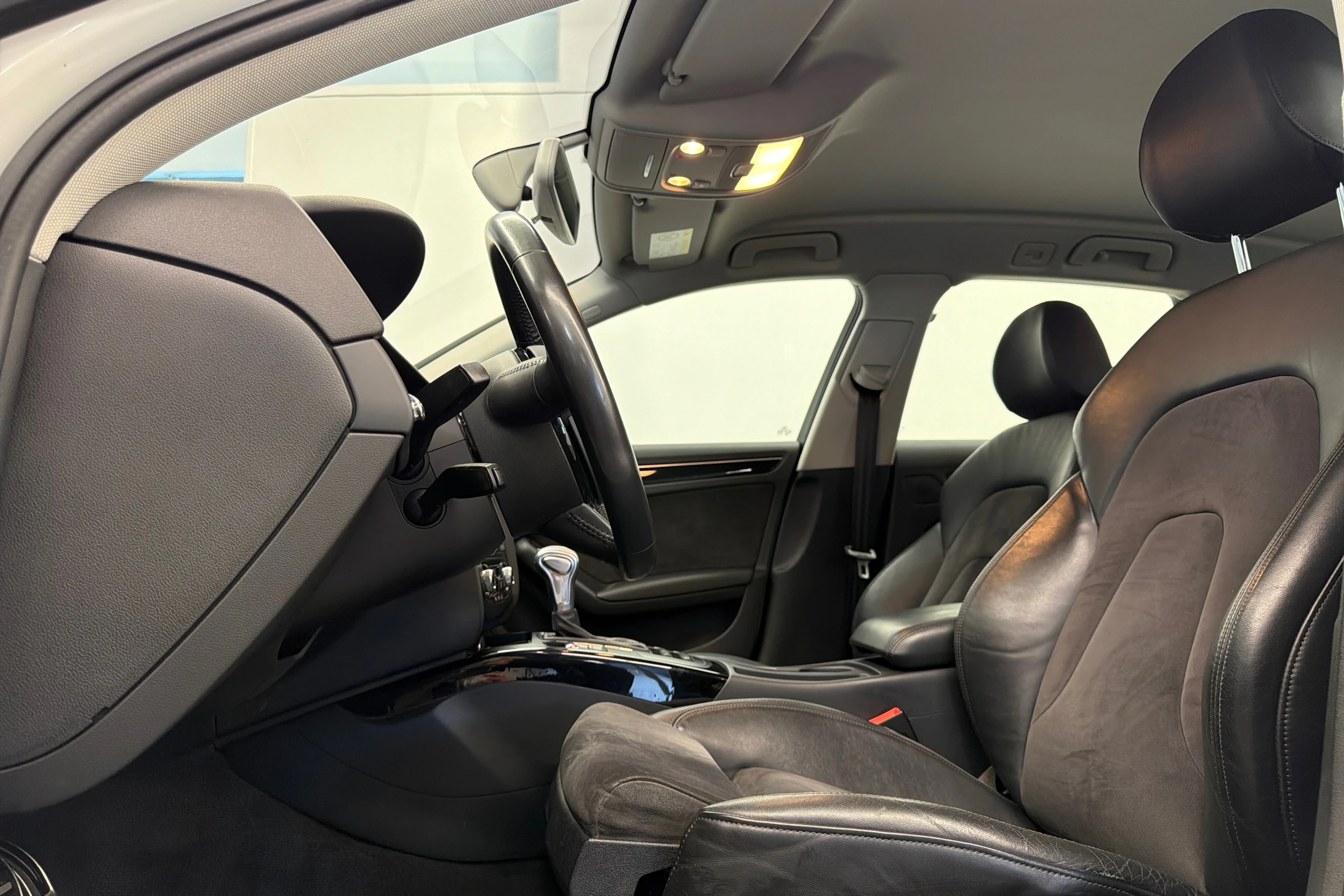 valkoinen Audi A4 allroad quattro 2014 kuva 13.
