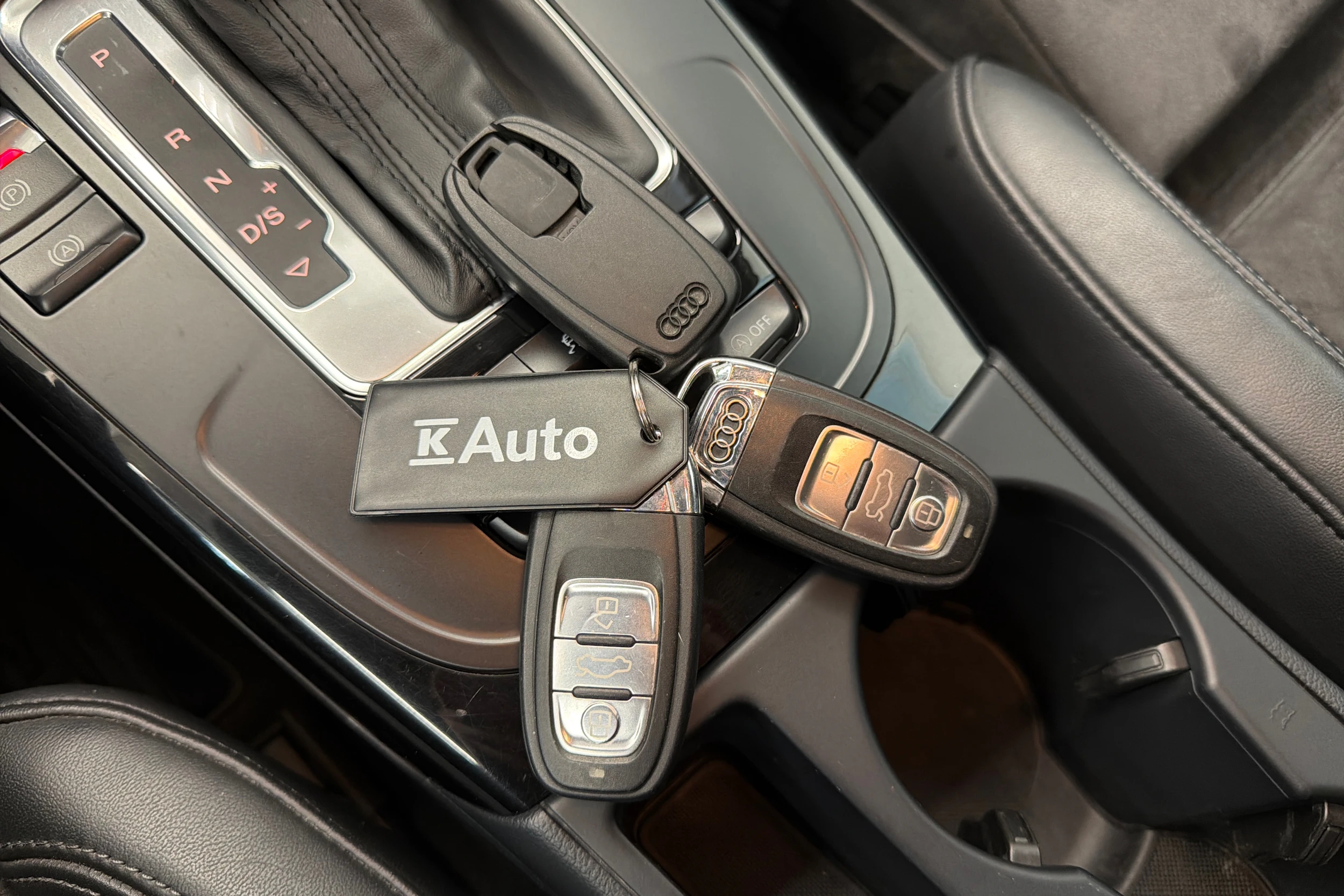 valkoinen Audi A4 allroad quattro 2014 kuva 26.