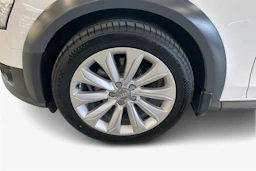 Valkoinen Audi A4 allroad quattro 2015 kuva 12.